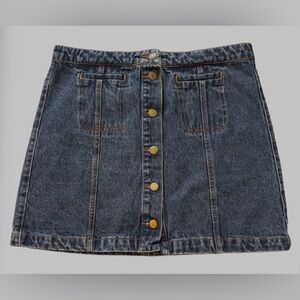 The Hanger dk wsh buttn frnt denim mini skrt w 2 frnt patch pckts SZ M Y2K 70’s